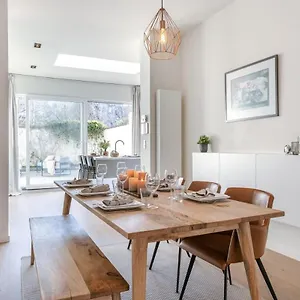 Vakantiehuis House With Large And Sunny Terrace, Antwerpen
